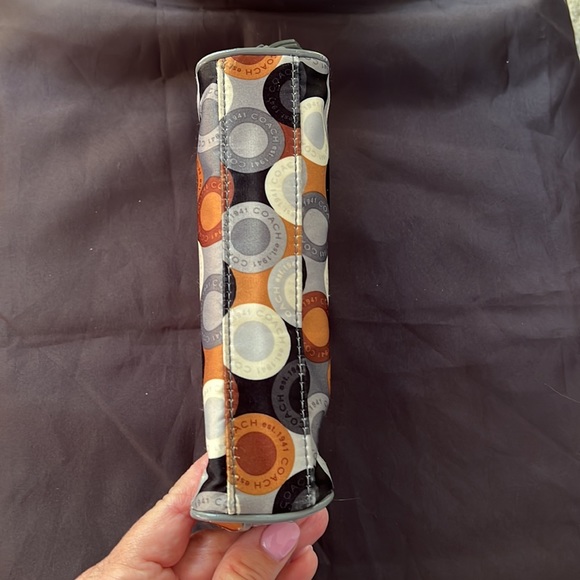 Coach cosmetic bag - Picture 3 of 12